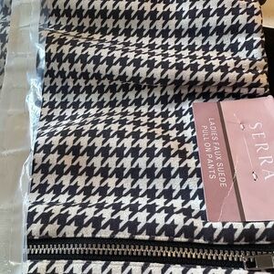 Faux suede Houndstooth side zipper pants‎ black and white size large 12 - 14 NWT